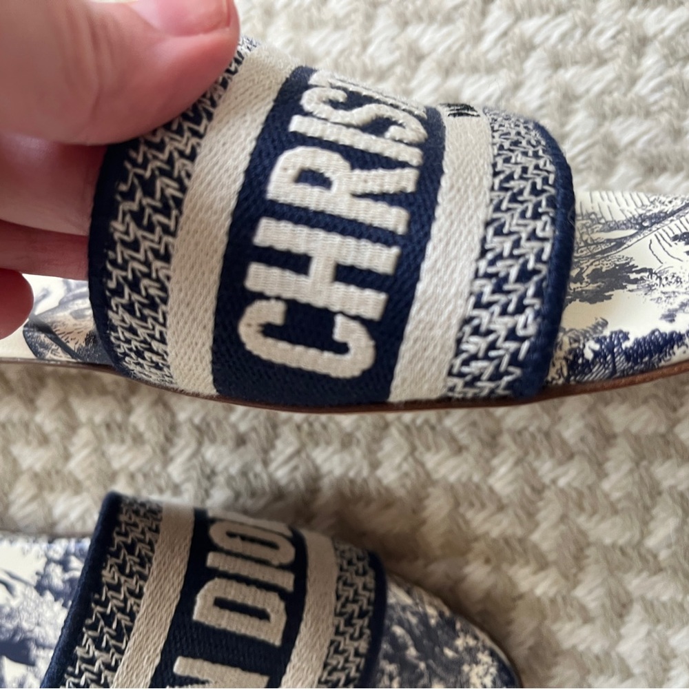 Dior Dway Women's Blue and Cream Shoes - Picture 4 of 13